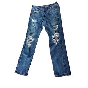 American eagle outfitters size 8 short ripped jeans